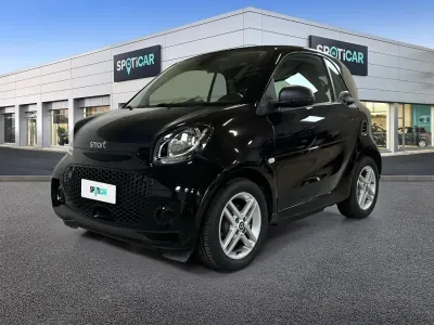 Begagnad Smart ForTwo Coupé Passion 41 kW (56 HK) 2020 Svart Halvkombi