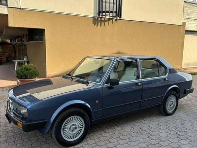 Usata Alfa Romeo Alfetta 129 CV (94 kW) 1982 Blu/azzurro Berlina