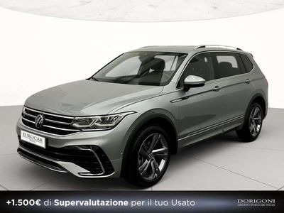 Usata VW Tiguan Allspace R-line 193 CV (141 kW) 2025 Pyrit silver metallizzato SUV