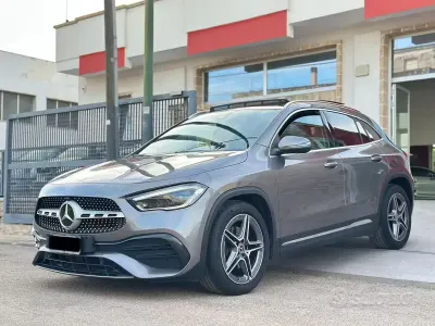 Usata Mercedes GLA200 AMG 150 CV (110 kW) 2022 Grigio SUV