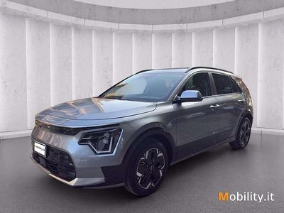 Begagnad Kia e-Niro 50 kW (68 HK) 2023 Grå SUV