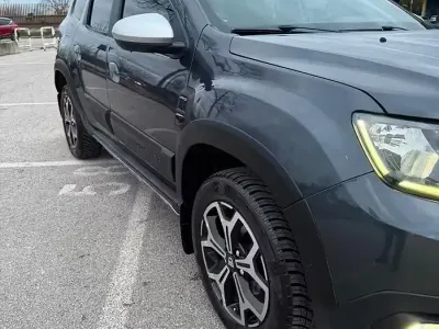 Usata Dacia Duster Prestige 109 CV (80 kW) 2018 Grigio SUV
