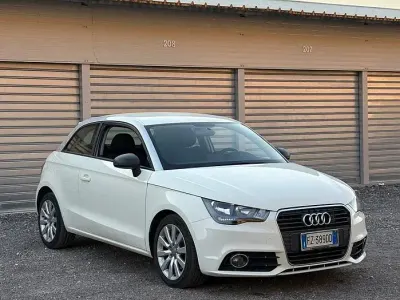 Usata Audi A1 Ambition 105 CV (77 kW) 2012 Bianco Utilitaria