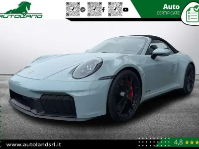 Nuova Porsche 911 Carrera 4 GTS 541 CV (397 kW) 2025 Verde Cabrio
