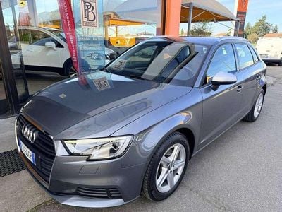 Usata Audi A3 Ambiente 116 CV (85 kW) 2018 Grigio Berlina