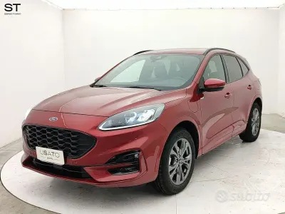 Usata Ford Kuga ST 152 CV (111 kW) 2022 Rosso SUV