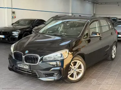 Usata BMW 218 Active Tourer Advantage 136 CV (100 kW) 2020 Nero Monovolume