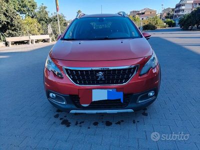 Usata Peugeot 2008 Allure 102 CV (75 kW) 2018 Rosso SUV