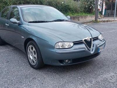 Usata Alfa Romeo 156 Distinctive 168 CV (123 kW) 2002 Grigio Berlina