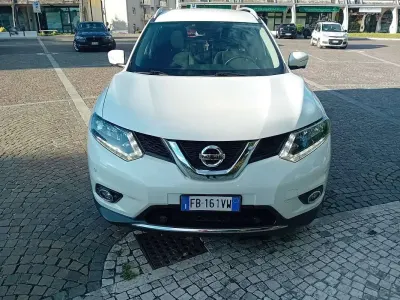 Käytetty Nissan X-Trail 360º 131 HP (96 kW) 2016 Katumaasturi