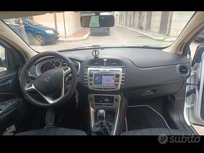 Usata Lancia Delta 120 CV (88 kW) 2013 Bianco Utilitaria