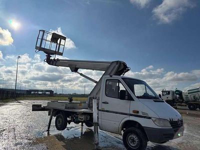 Usata Mercedes Sprinter 109 CV (80 kW) 2001 Bianco Furgone