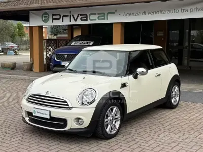 Usata Mini Cooper D 112 CV (82 kW) 2014 Bianco Utilitaria