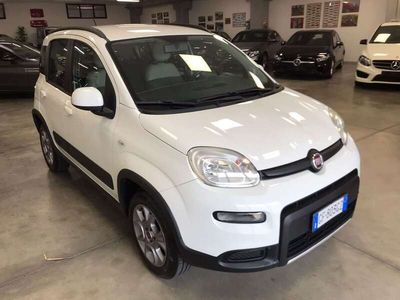 Usata Fiat Panda 4x4 S 86 CV (63 kW) 2014 Bianco Utilitaria