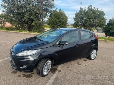 Usata Ford Fiesta 70 CV (51 kW) 2008 Nero Berlina