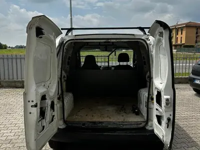 Usata Citroën Nemo 75 CV (55 kW) 2011 Monovolume