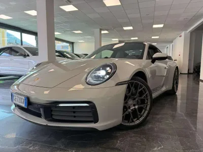 Usata Porsche 911 Carrera Chrono 385 CV (283 kW) 2019 Grigio Coupé