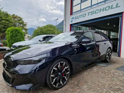 Usata BMW 540 M Sport 303 CV (222 kW) 2025 Carbonschwarz metallic Station wagon