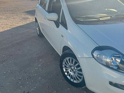 Usata Fiat Punto Evo 75 CV (55 kW) 2015 Bianco Utilitaria