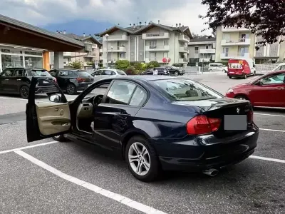 Usata BMW 320 177 CV (130 kW) 2009 Berlina