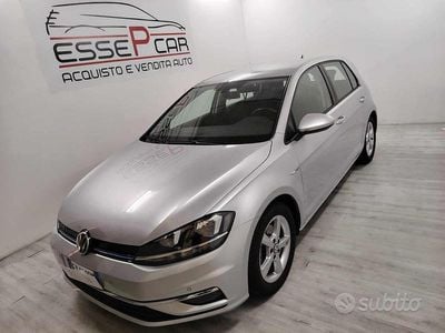 Usata VW Golf VII Trendline 131 CV (96 kW) 2019 Grigio Berlina