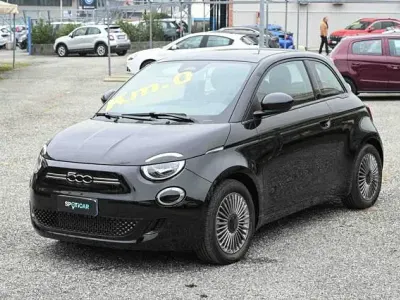 Usata Fiat 500e 86 kW (118 CV) 2023 Nero Utilitaria