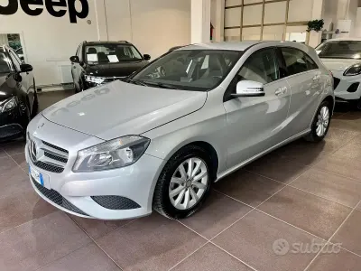 Usata Mercedes A180 Executive 109 CV (80 kW) 2012 Grigio Berlina