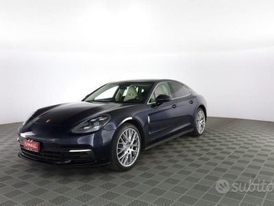 Porsche Panamera 4