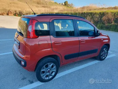 Usata Fiat Panda 85 CV (62 kW) 2015 Rosso Utilitaria