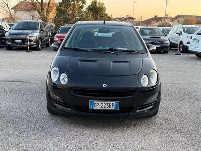 Usata Smart ForFour Passion 95 CV (69 kW) 2004 Nero Utilitaria