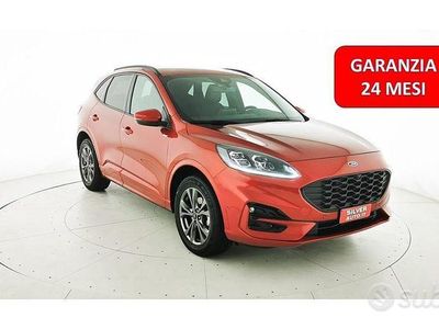 Usata Ford Kuga ST-Line X 225 CV (165 kW) 2022 Rosso metallizzato SUV