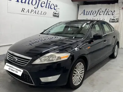 Usata Ford Mondeo Ghia 140 CV (102 kW) 2007 Nero Berlina