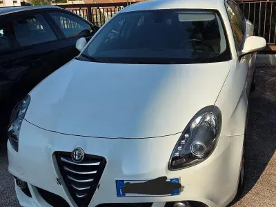 Usata Alfa Romeo Giulietta 120 CV (88 kW) 2016 Bianco Utilitaria