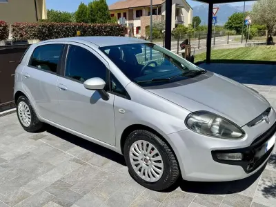 Usata Fiat Punto Evo Dynamic 77 CV (56 kW) 2011 Utilitaria