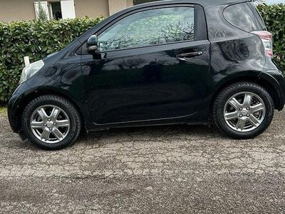 Usata Toyota iQ 68 CV (50 kW) 2009 Nero Utilitaria