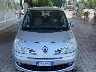 Usata Renault Modus Dynamique 101 CV (74 kW) 2008 Monovolume