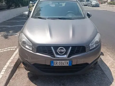 Usata Nissan Qashqai 110 CV (80 kW) 2013 Grigio SUV