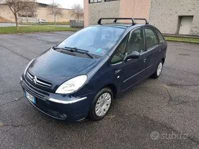 Usata Citroën Xsara Picasso 109 CV (80 kW) 2008 Blu Monovolume