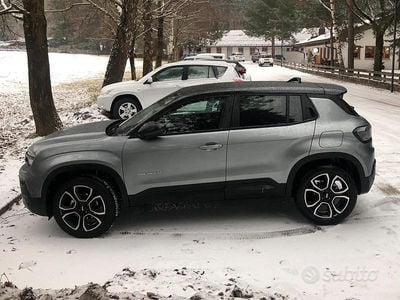 Usata Jeep Avenger 101 CV (74 kW) 2023 Grigio SUV