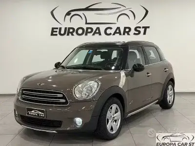 Usata Mini Cooper D Countryman 111 CV (81 kW) 2015 Marrone SUV