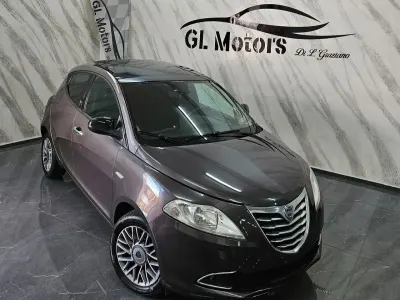 Usata Lancia Ypsilon Gold 95 CV (69 kW) 2012 Grigio Utilitaria
