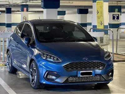 Usata Ford Fiesta ST 205 CV (150 kW) 2018 Blu Utilitaria