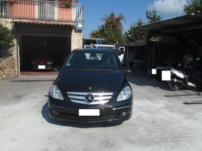 Usata Mercedes B150 110 CV (80 kW) 2009 Nero Monovolume