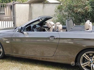 Usata BMW 330 Cabriolet 245 CV (180 kW) 2010 Cabrio