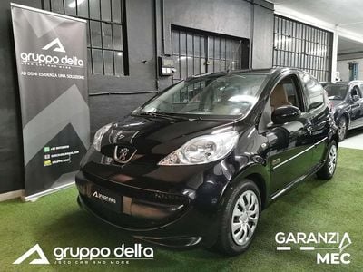 Usata Peugeot 107 68 CV (50 kW) 2007 Nero Utilitaria