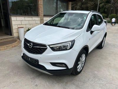Usata Opel Mokka X 136 CV (100 kW) 2017 Bianco SUV