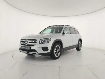 Usata Mercedes GLB180 Business 116 CV (85 kW) 2023 Argento iridio SUV