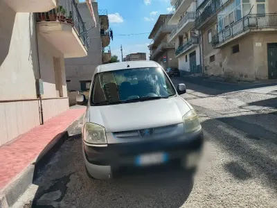 Usata Peugeot Partner 90 CV (66 kW) 2004 Grigio Monovolume