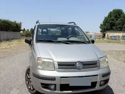 Usata Fiat Panda Dynamic 60 CV (44 kW) 2005 Grigio Utilitaria