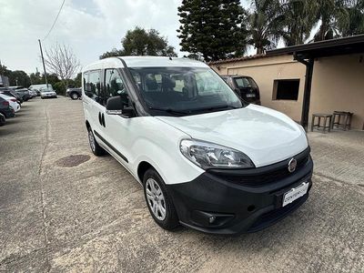 Usata Fiat Doblò 95 CV (69 kW) 2017 Bianco Monovolume